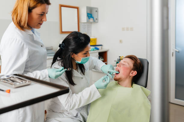 Best Emergency Dentist for Knocked-Out Tooth in West End Cobb Town, AL